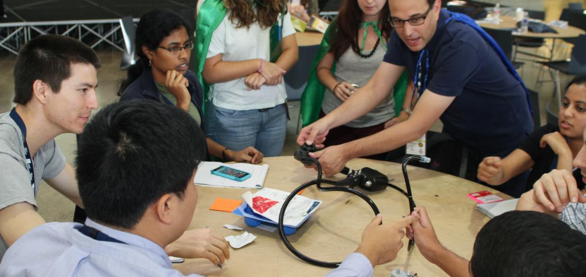 2015-global-hackathon-photo-2